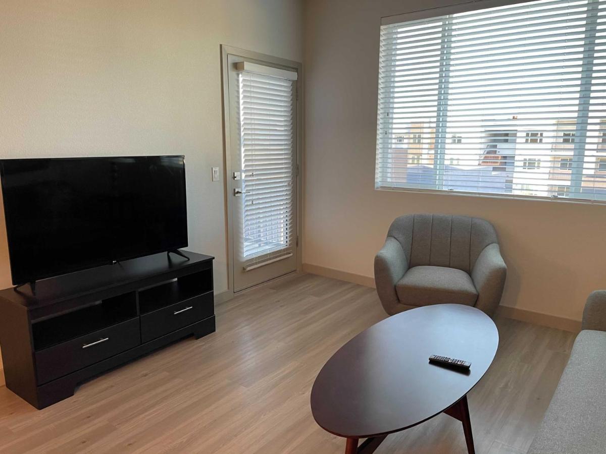 Stay Gia New Modern 1 Bedroom Apartment With Swimming Pool & Gym At Grayson Place กูดเยียร์ ภายนอก รูปภาพ